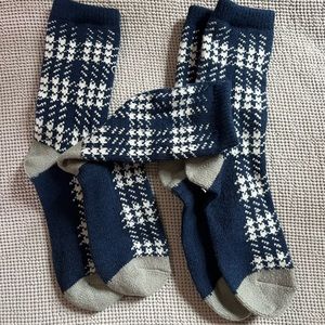 Women’s socks (never worn)